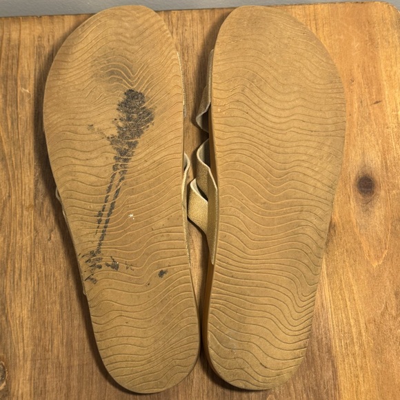 Reef Women's Gold Slide Sandals - Picture 5 of 5